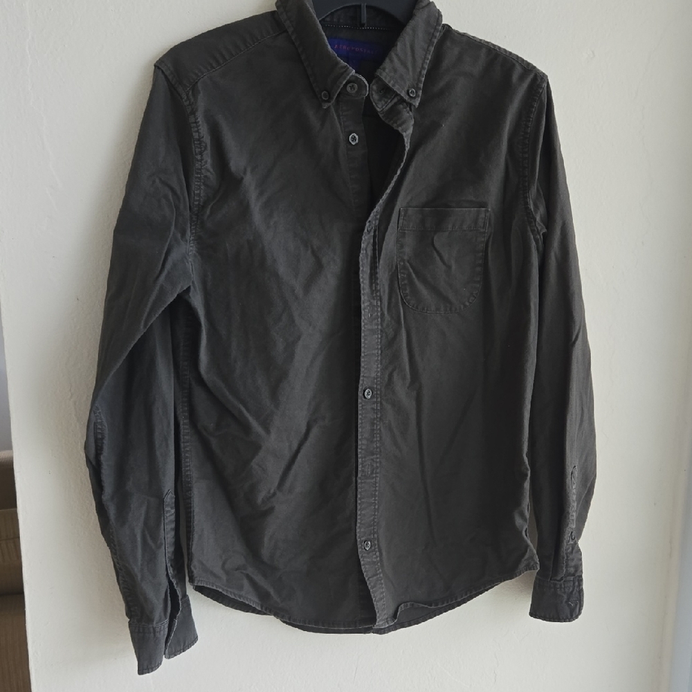 Aeropostale Men's Dark Green Olive Button-Down Shirt